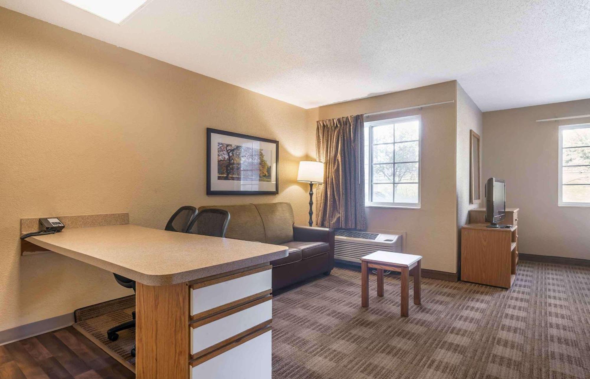 Extended Stay America Suites - Louisville - Alliant Avenue Exterior foto